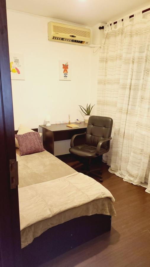 Two Bedroom Aparthotel With Garden View Bukares Bagian luar foto